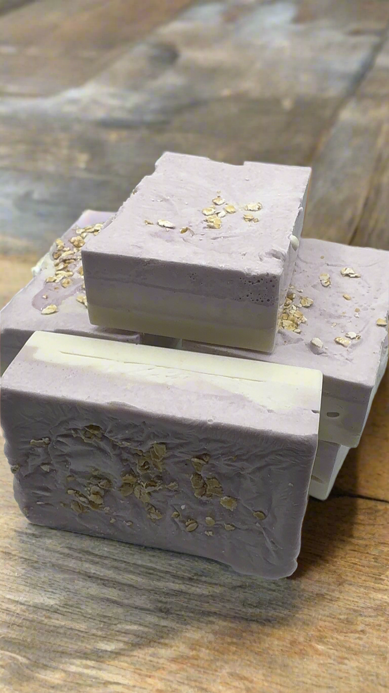 Oatmeal Creme & Honey Soothe Soap Bar